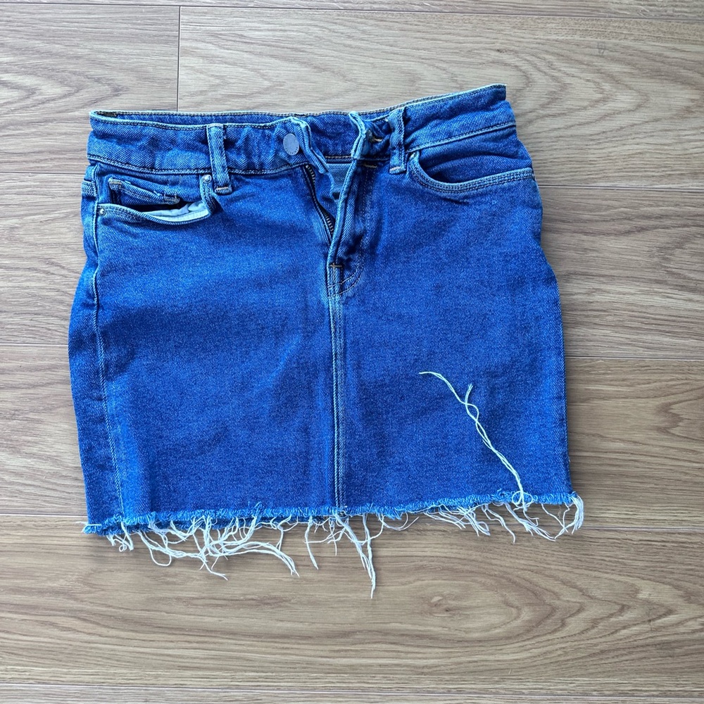 Denim Frayed Hem Skirt